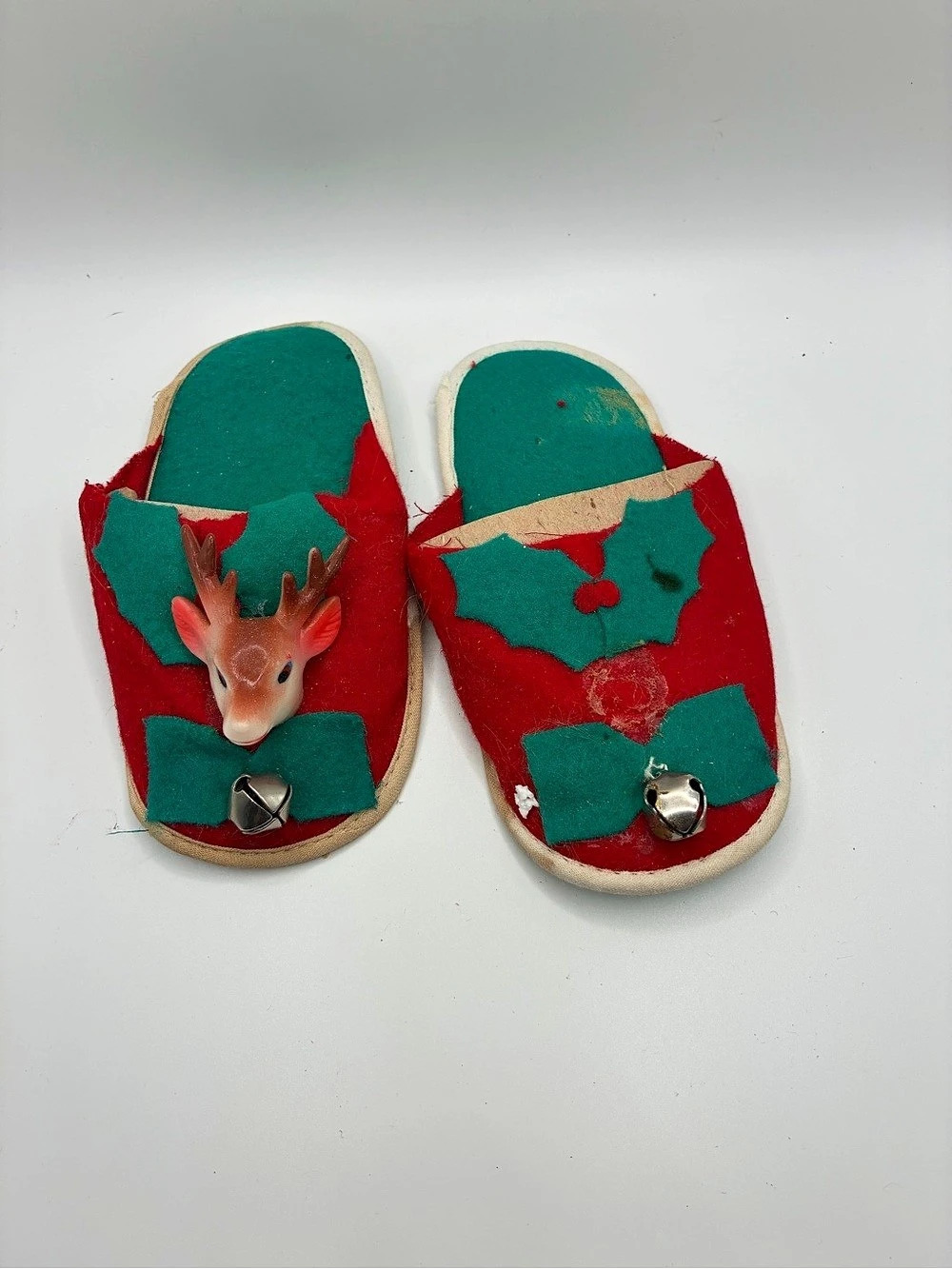 Vintage Holiday Reindeer Slippers Red & Green